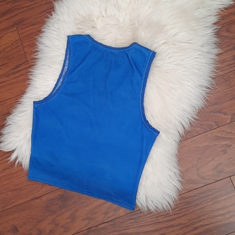 Amazon Ribbed Fitted Tanktop - Picture 3 of 3